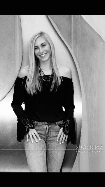 Garrick, Erin smaller