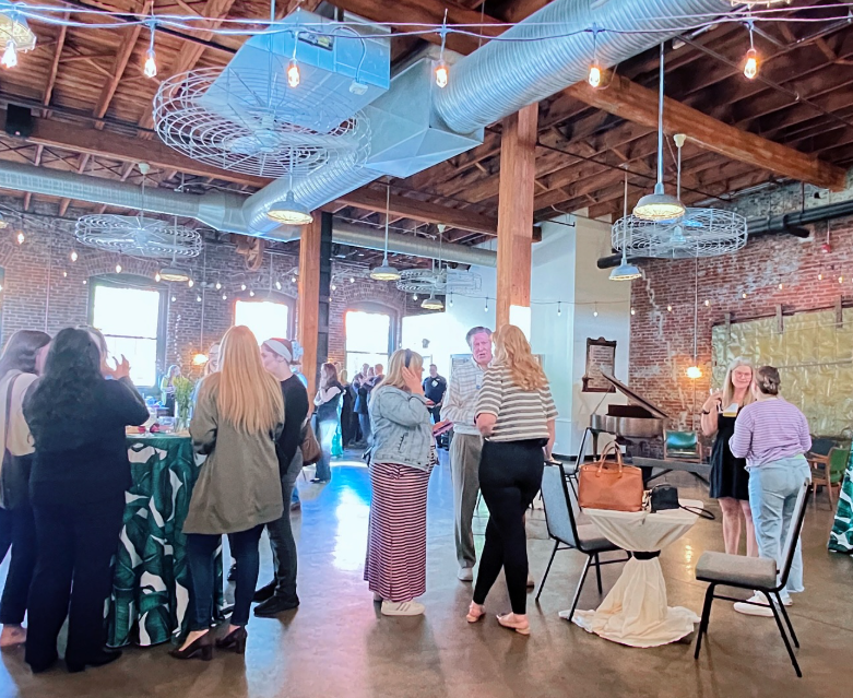 Sqwires-3 Members networking at SqWires