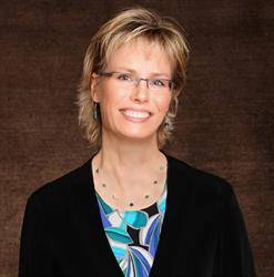 tina-hallis-portrait-2-cropped tina-hallis-portrait-2-cropped