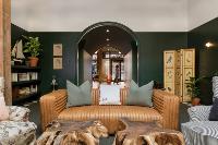 USE20pali_seattle_commons_pillow