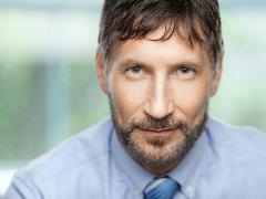 Roger+Haskett+Headshot Roger+Haskett+Headshot