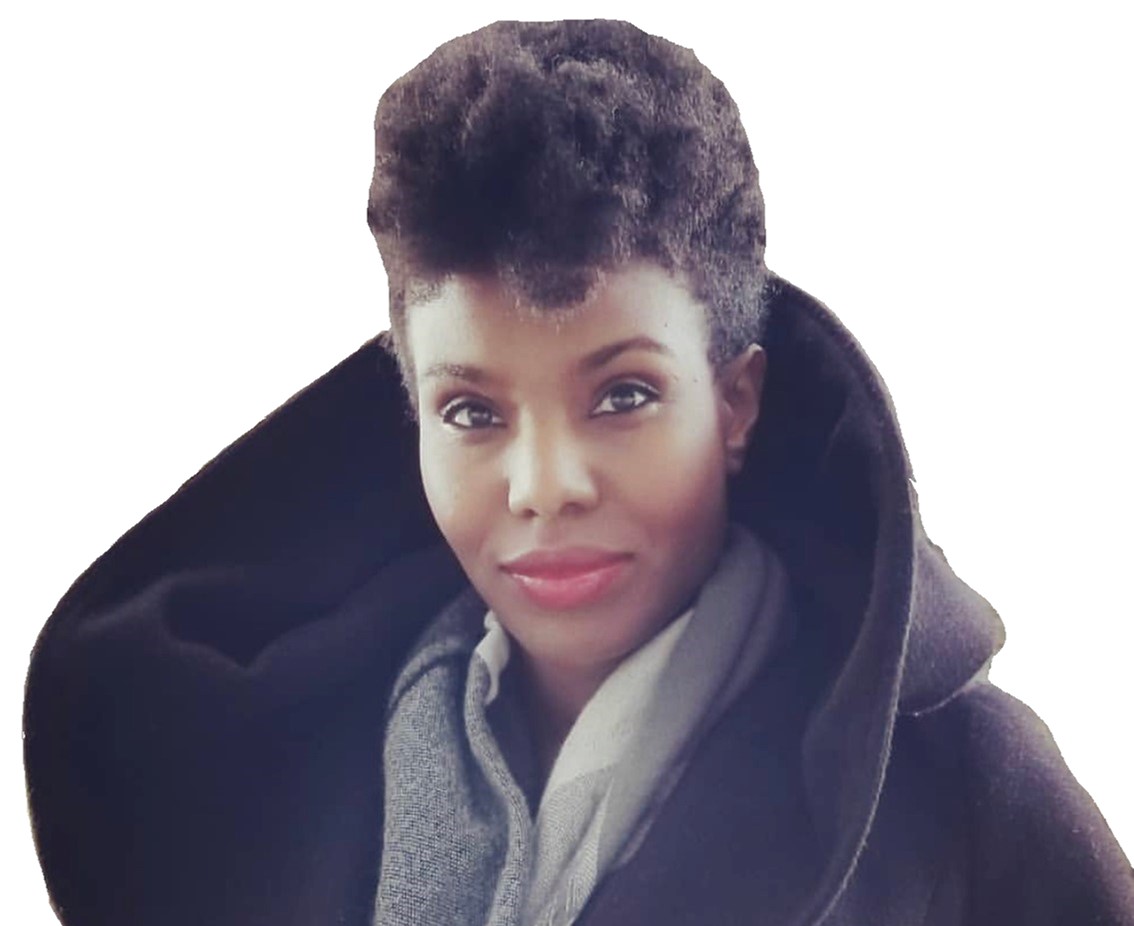 Naomi-Joy Blackhall Headshot_Transparent BG