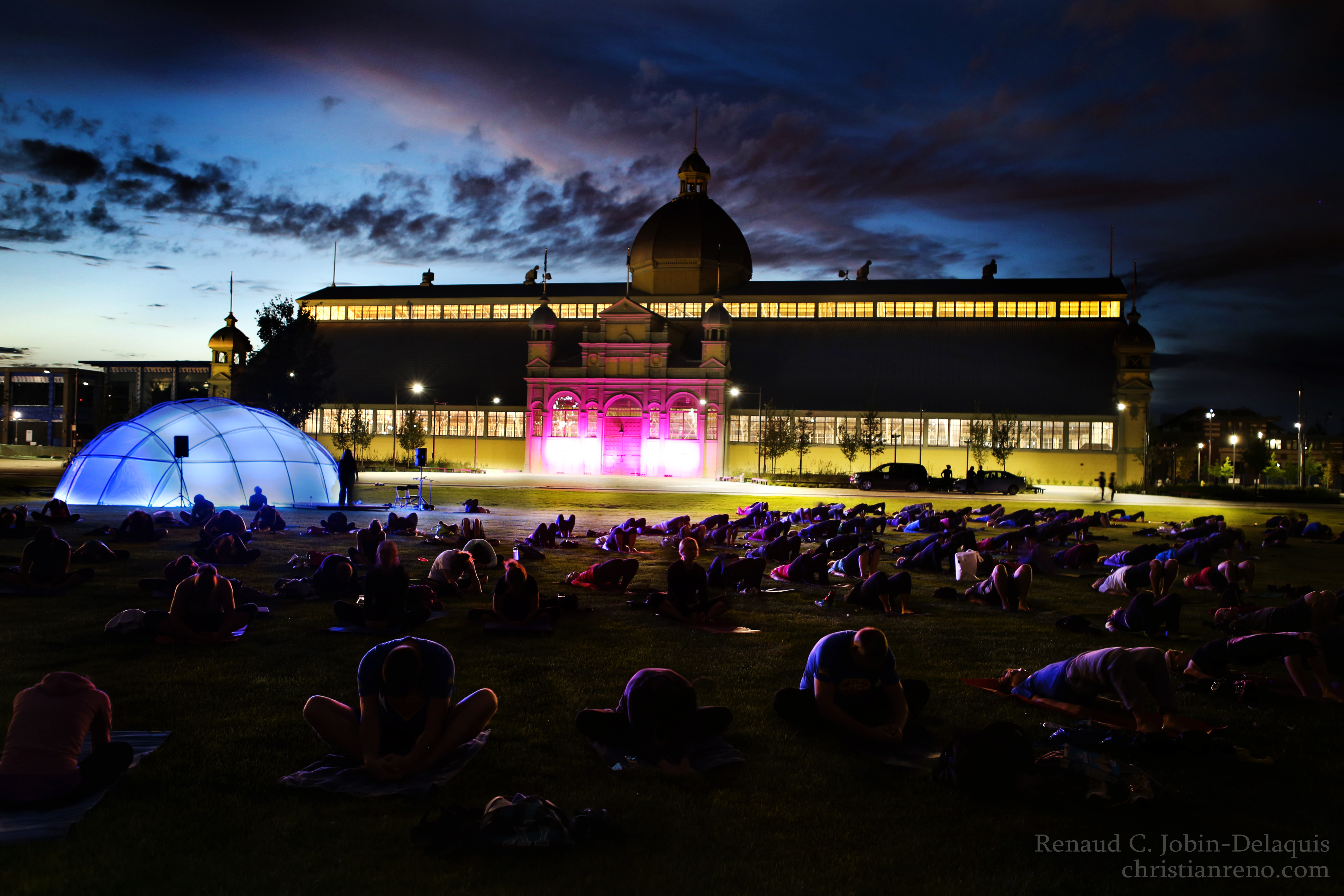 1-Full Moon Yoga RenaudC_Yoga (1)