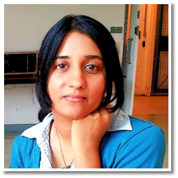 Arzoo Zaheer Headshot