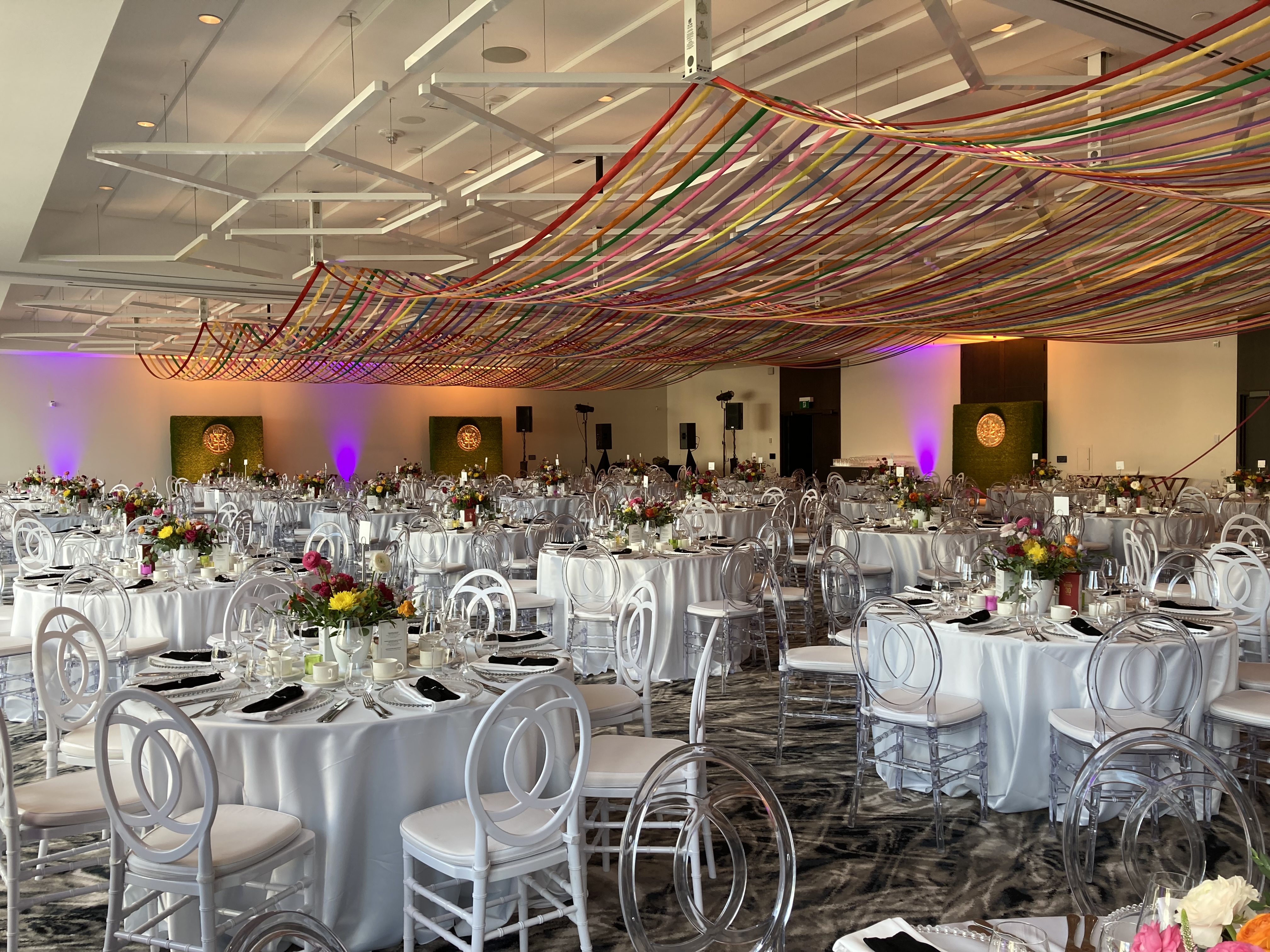 Canada Room2