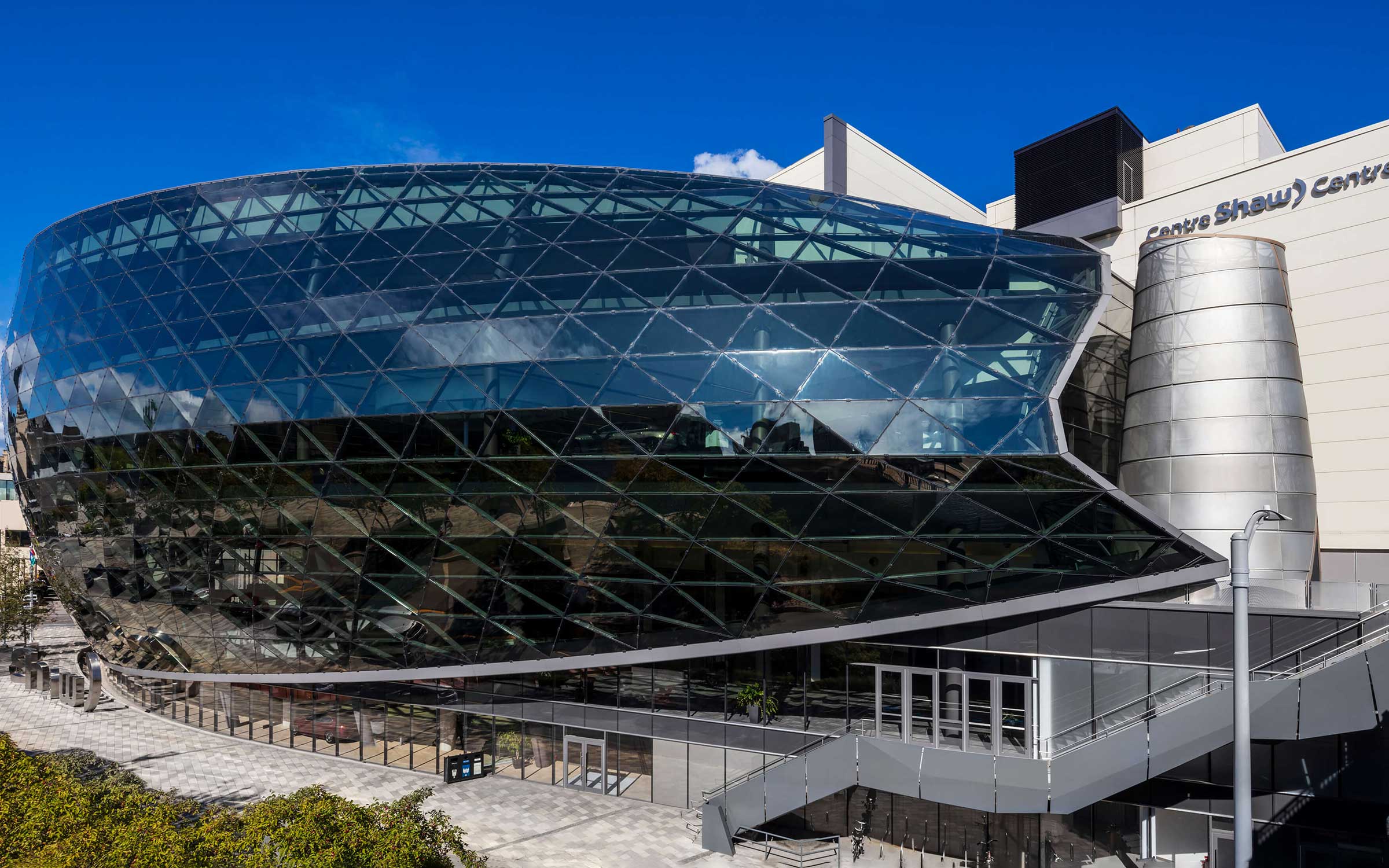 Centre Shaw Sustainable