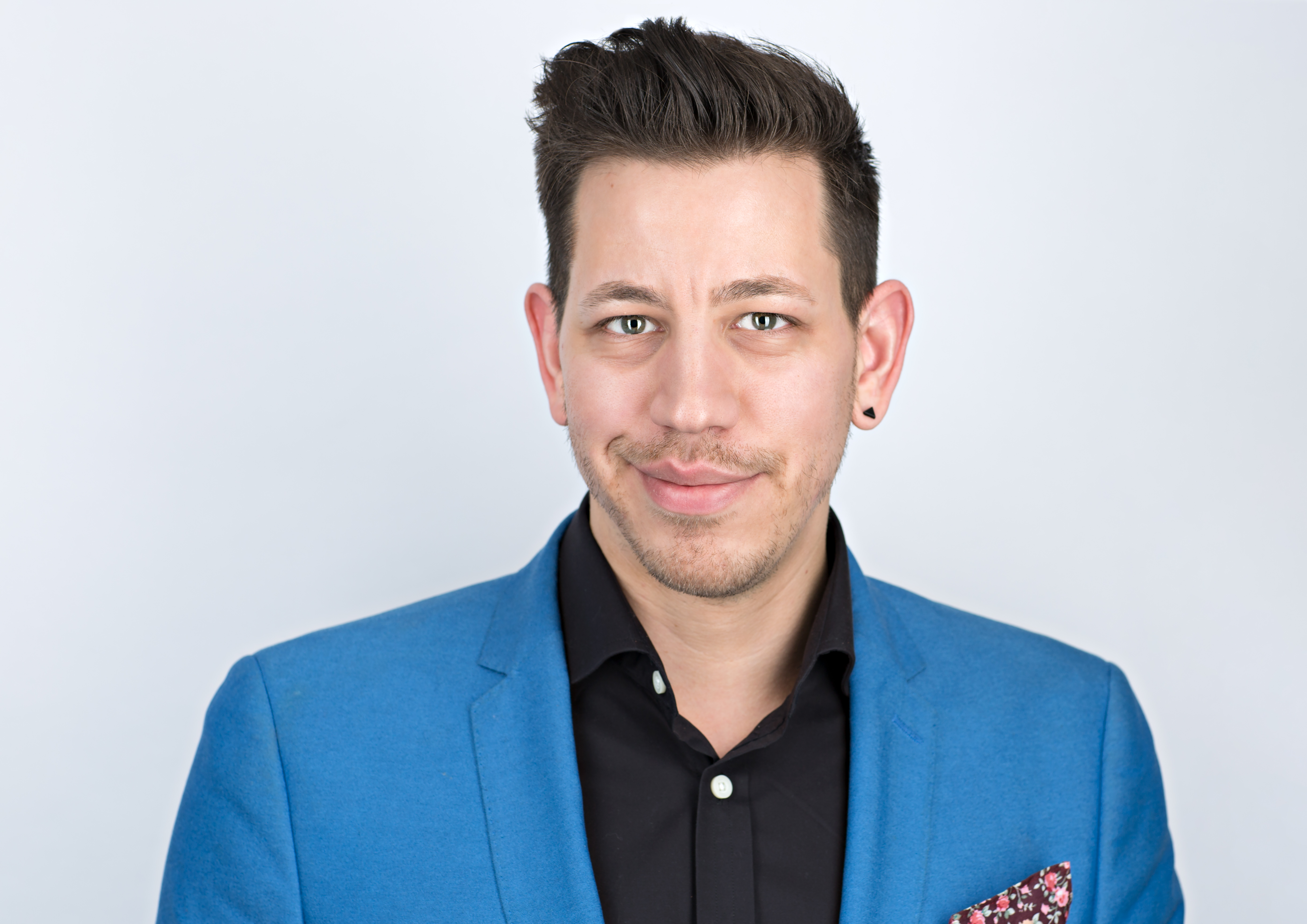 Jonathan Carter headshot