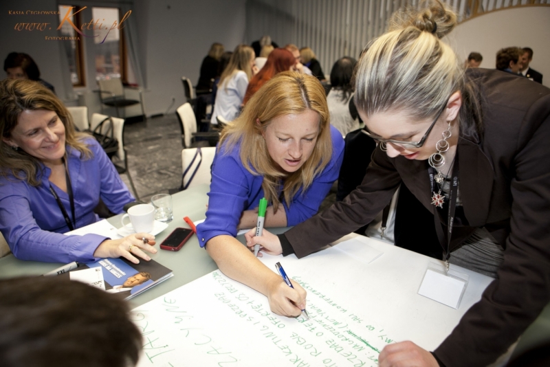 800x600mAUTOcWHITE19