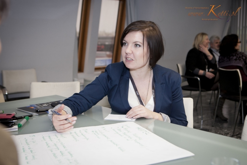 800x600mAUTOcWHITE28